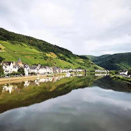 Mosel View Old Town Apartments Zell an der Mosel Esterno foto