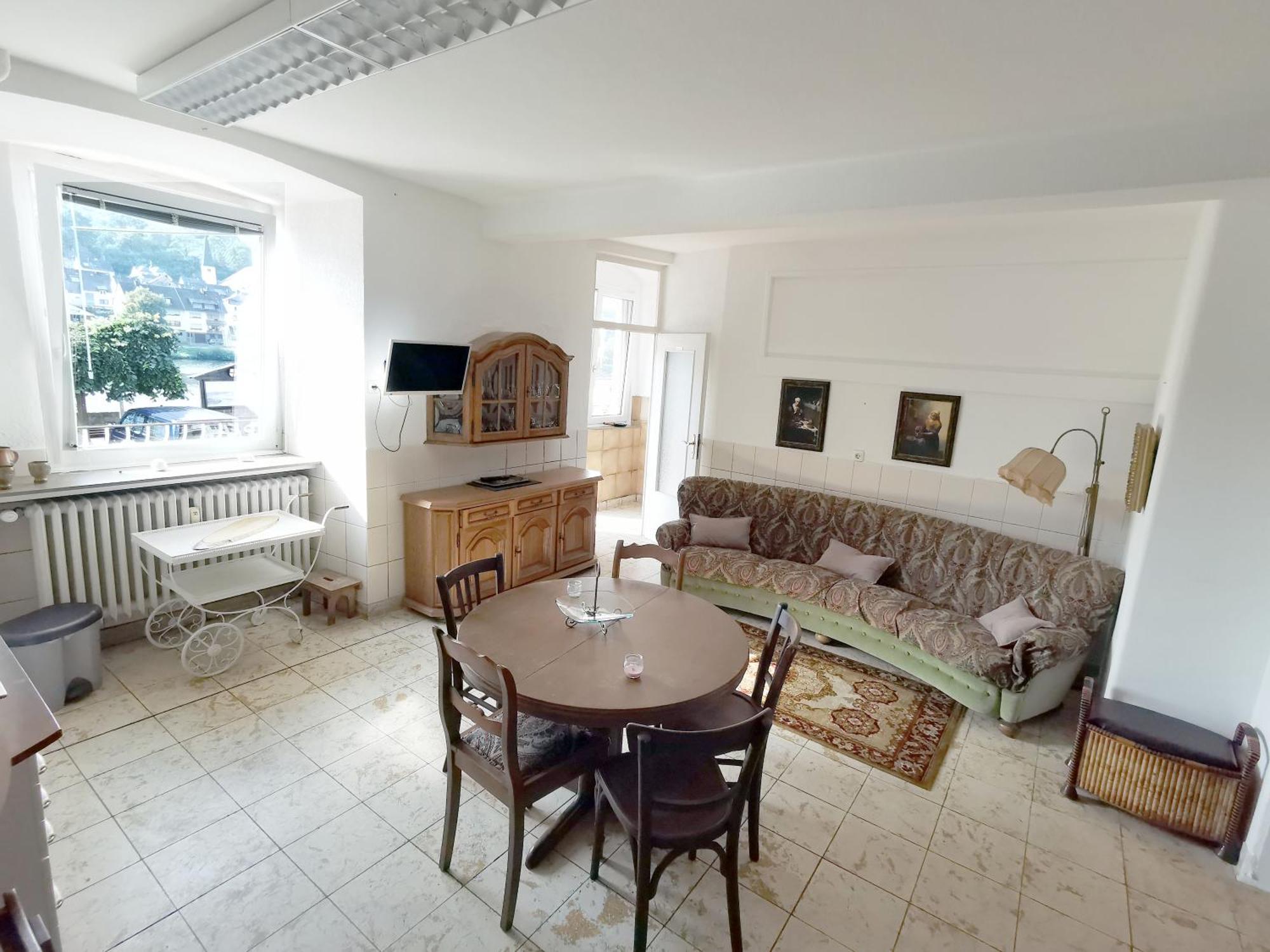 Mosel View Old Town Apartment Zell